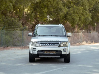 2016 Land Rover LR4 HSE 3.0L 6 Cylinder Engine GCC Specs Silver Black