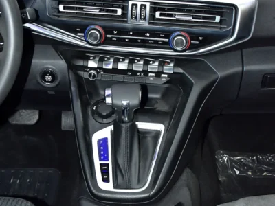 2023 Peugeot Landtrek DC 4X4 4 Cylinder Petrol Engine Red Black Pickup GCC