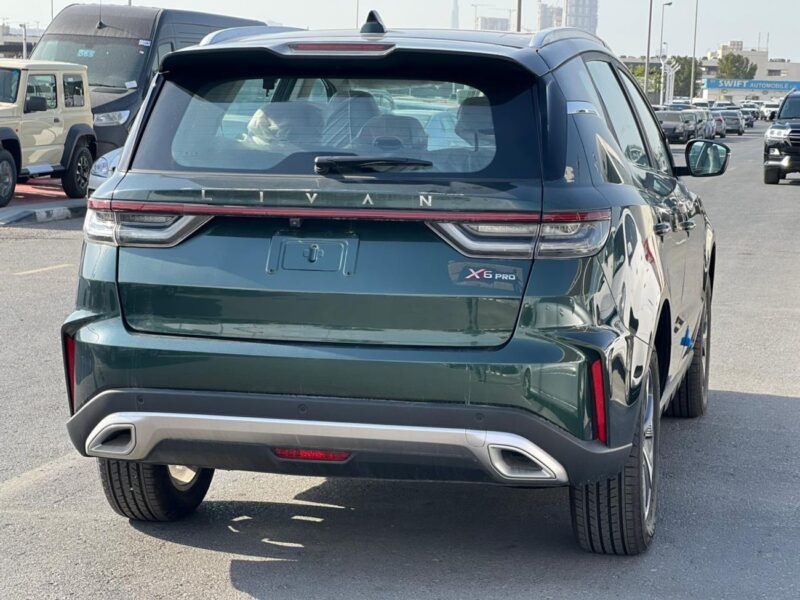 2024 LIVAN X6 Pro 1.5 Liter Turbo 4 Cylinder Petrol Engine Green Black SUV