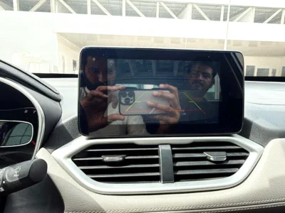 2022 Chevrolet Groove LT 4 Cylinder Petrol Engine Grey Black SUV GCC Specs