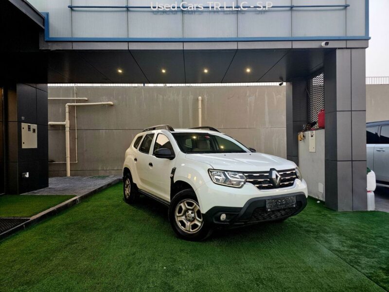 2021 Renault Duster 4WD 2.0 Liter 4 Cylinder Petrol Engine White Beige SUV