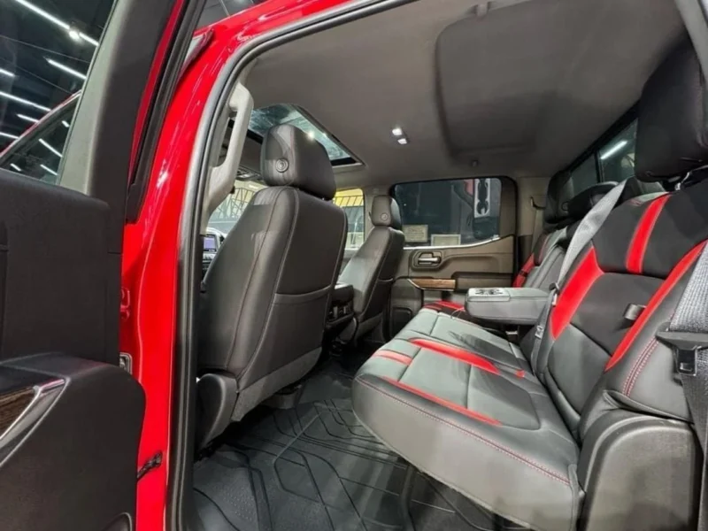 2021 Chevrolet Silverado Trail Boss Edition 5.3 L 8 Cylinders Engine Red Black Truck