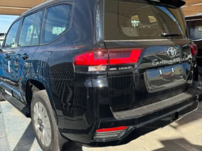 2026 TOYOTA LAND CRUSIER GXR 4.0 Liters 6 Cylinder Petrol Engine Black SUV