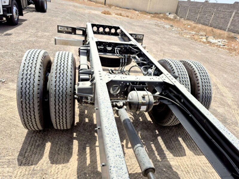 2026 Isuzu FVR FVR 11 TON 7.8L DIESEL 6CYLINDER Engine White Grey Truck