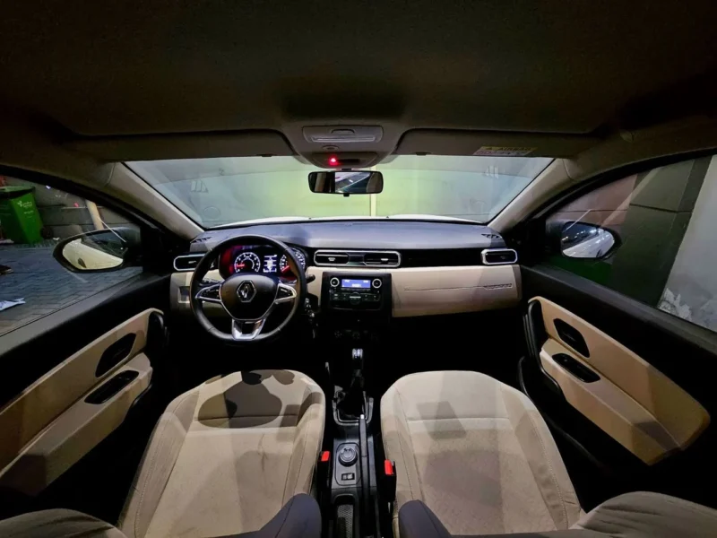 2021 Renault Duster 4WD 2.0 Liter 4 Cylinder Petrol Engine White Beige SUV