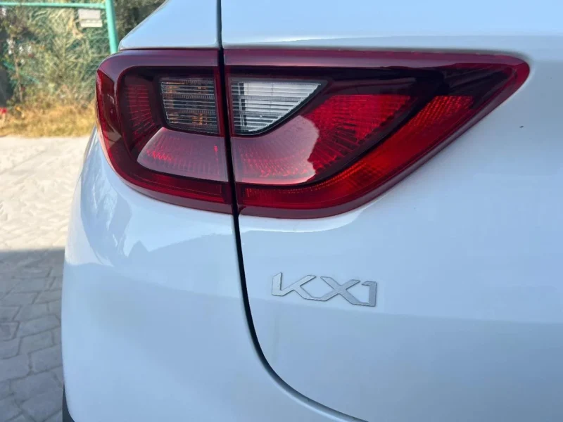 2025 Kia KX1 1.4 Liter 4 Cylinders Petrol Engine White Black SUV
