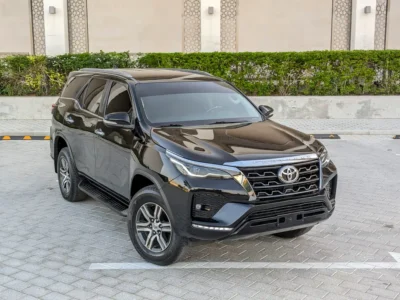 2017 Toyota Fortuner GXR 6 Cylinders Petrol Engine Black Brown SUV GCC Specs