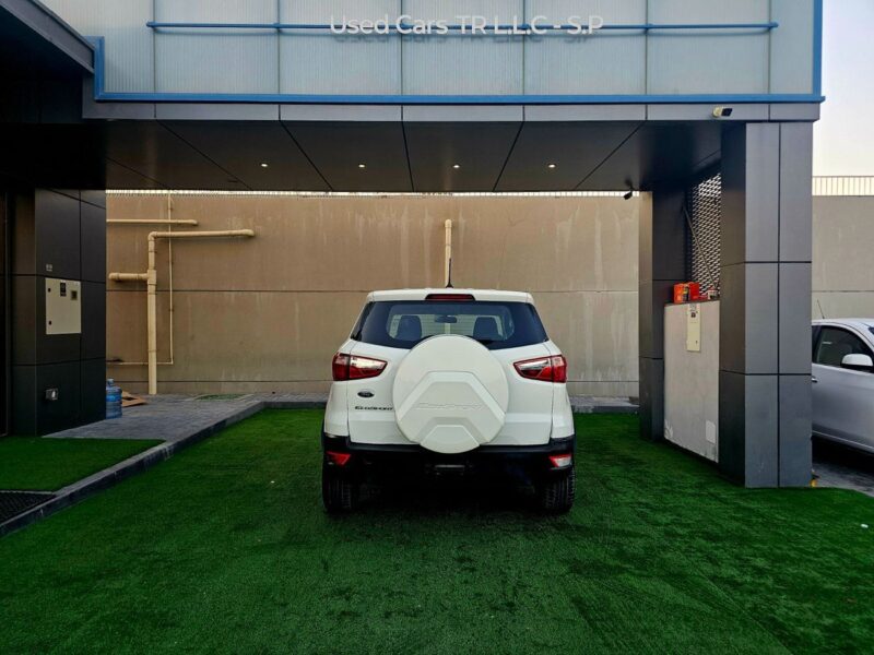 2021 Ford EcoSport GCC 1.5 Liters 4 Cylinders Petrol Engine White Black SUV
