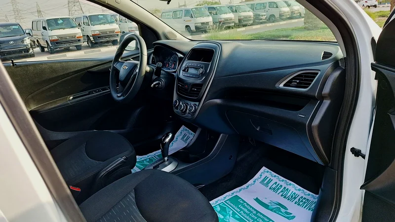 2019 Chevrolet Spark Other 4 Cylinder petrol Engine White Black Hatchback GCC