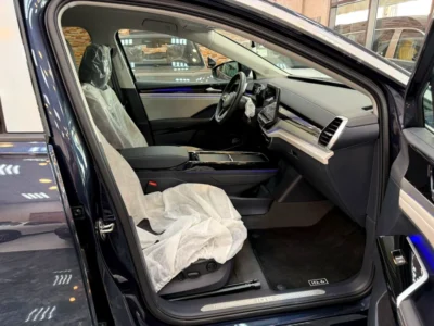 2022 Volkswagen ID.6 Crozz Pure+ Electric Car Blue Grey SUV 550 - 650 KM