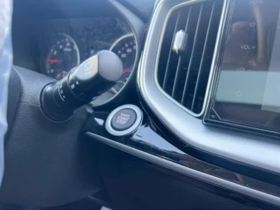 2025 Kia KX1 1.4 Liter 4 Cylinders Petrol Engine White Black SUV