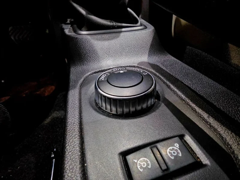 2021 Renault Duster 4WD 2.0 Liter 4 Cylinder Petrol Engine White Beige SUV