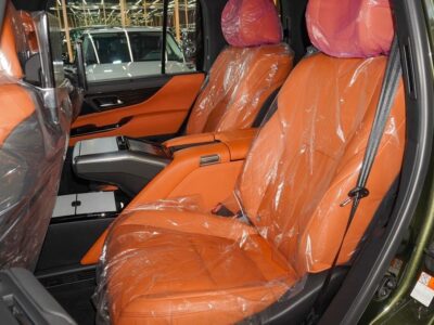 2025 Lexus LX 700h 3.5L V6 4-Seater VIP Green Orange SUV Hybrid GCC Specs