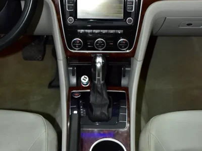 2013 Volkswagen Passat SEL 5 Cylinder Petrol Engine Silver Beige Sedan GCC