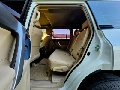 2019 Toyota Prado GXR V6 Engine 4.0 Liter 4WD White Beige SUV GCC