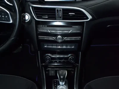 2018 Infiniti Q30 Comfort 4 Cylinder Petrol Engine White Black Hatchback GCC