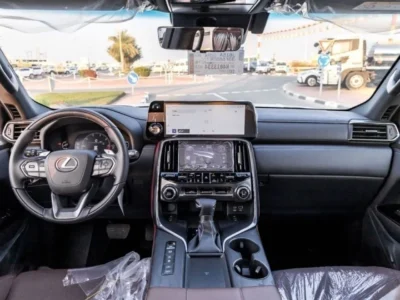 2022 Lexus LX 600 Signature 3.5L 6 Cylinder Petrol Engine White Black SUV GCC