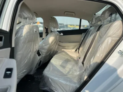 2026 CHERY ARRIZO5 1.5 Liter 4 Cylinder Petrol Engine White Black Sedan