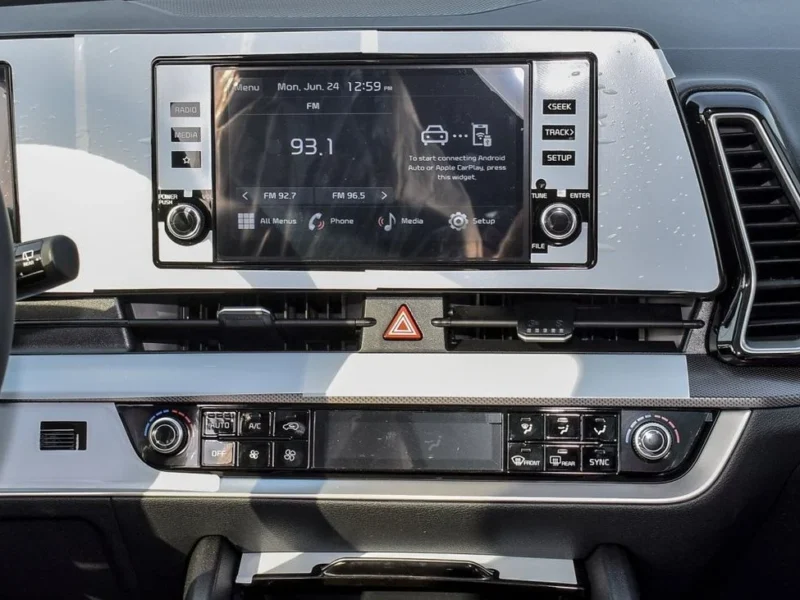 2024 Kia Sportage 4 Cylinder Petrol Engine Silver Black SUV Automatic