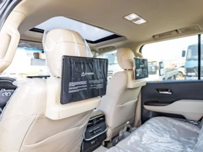 2022 Toyota Land Cruiser VX 3.3L 6 Cylinder Engine Diesel Silver Beige SUV GCC