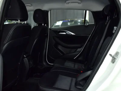 2018 Infiniti Q30 Comfort 4 Cylinder Petrol Engine White Black Hatchback GCC