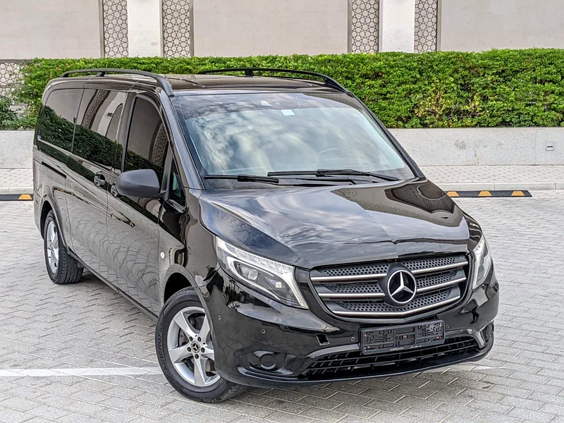2019 Mercedes-Benz Vito 121 4 Cylinder Petrol Engine Black Van GCC Specs