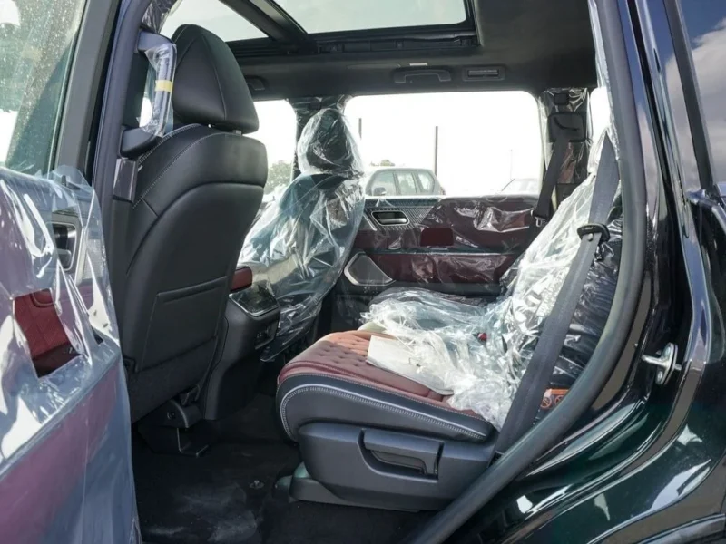 2025 Infiniti QX80 Autograph 6 Cylinder Petrol Engine Black Burgundy SUV