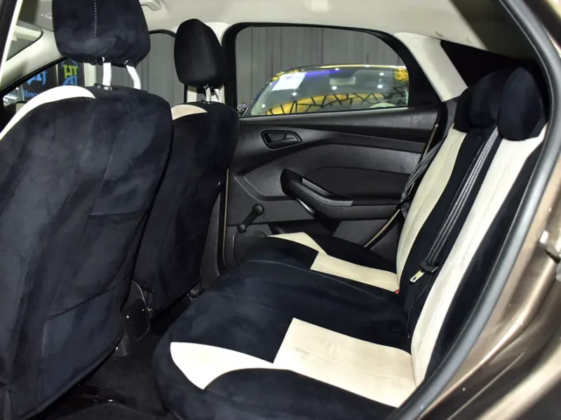 2017 Ford Focus S 4 Cylinder Petrol Engine Brown Black Hatchback GCC Specs