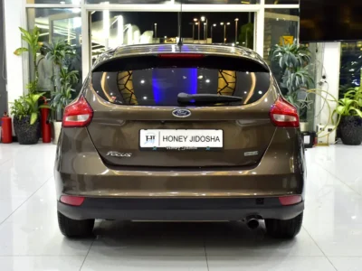 2017 Ford Focus S 4 Cylinder Petrol Engine Brown Black Hatchback GCC Specs