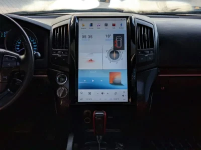 2008 Toyota Land Cruiser VXR TOP 8 Cylinders Petrol Engine White Red SUV