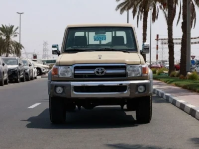 2022 Toyota Land Cruiser Pickup 4.0 LX 6 Cylinder Petrol Engine Beige Brown GCC