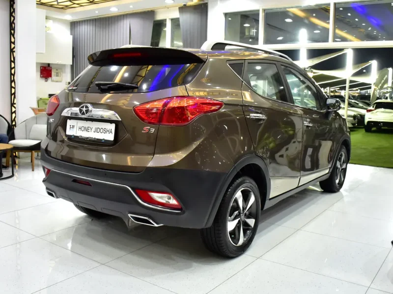 2019 JAC S3 Luxury 4 Cylinder Petrol Engine Brown Black Crossover GCC Specs