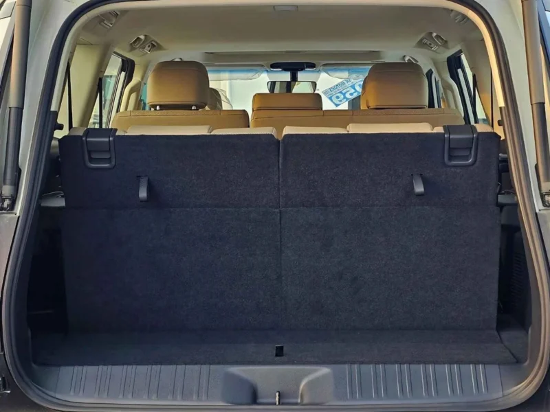 2024 Toyota Prado LC250 2.4T V4 PETROL White Beige SUV GCC Specs