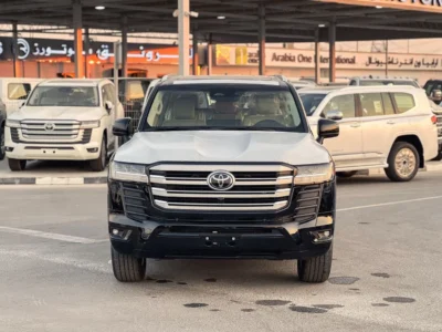 2026 Toyota Land Cruiser LC300 GXR 4.0L 6 Cylinder Petrol Engine Black Beige SUV