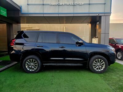 2021 Toyota Prado GXR V6 Engine 4.0 Liter 4WD Blue Beige SUV GCC Specs