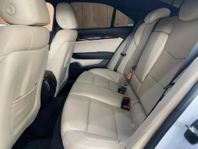 2018 Cadillac ATS 2.0-liter turbocharged 4-cylinder White Beige Sedan AWD