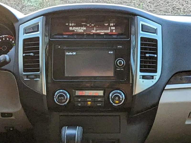 2017 Mitsubishi Pajero GLS V6 3.5L GCC MID OPTION Grey Brown SUV GCC