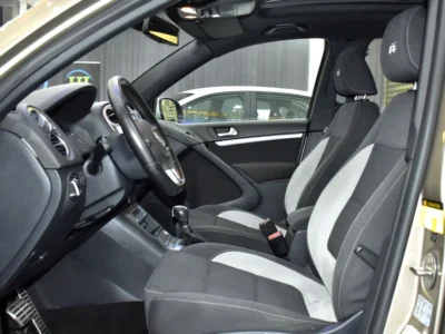 2016 Volkswagen Tiguan R-line 4 Cylinders Engine Beige Black Crossover GCC