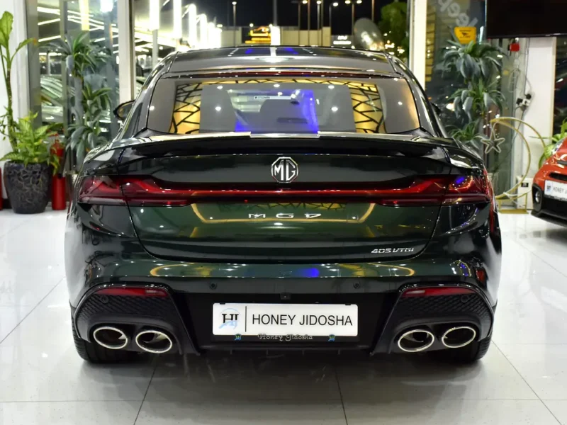 2026 MG MG 7 Deluxe 4 Cylinders Petrol Engine Green Black Sedan GCC