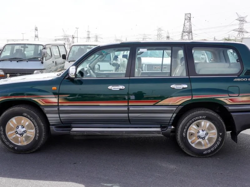 2004 Toyota Land Cruiser GXR 4.5 L V6 Engine Green Beige SUV GCC
