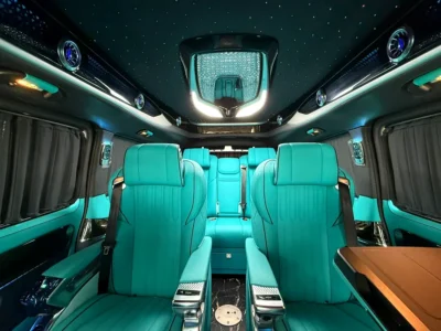 2025 Mercedes-Benz V-Class V 250 4 Cylinder Petrol Engine Black Blue Van