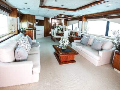 Yacht Charters for 20 PAX Dubai UAE