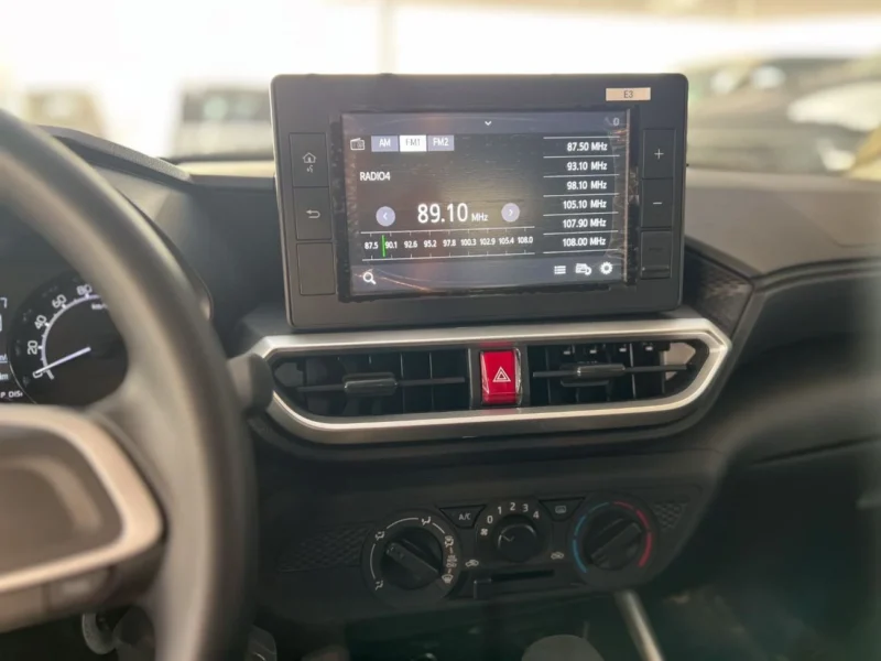 2025 TOYOTA RAIZE 1.2 Liter 3 Cylinder Petrol Engine White Black SUV