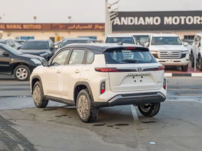 2025 TOYOTA URBAN CRUSIER 1.5 Liter 4 Cylinder Engine White Burgundy Sedan