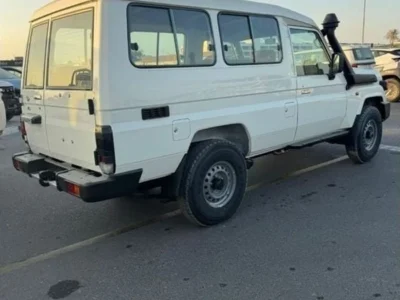 2025 Toyota Land Cruiser 70 2.8 L 4 Cylinder Engine Diesel White Brown SUV