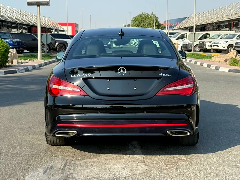 2019 Mercedes-Benz CLA CLA250 4 Cylinder Petrol Engine Black Sedan GCC Specs
