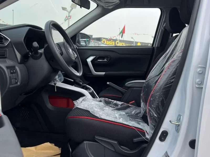 2025 TOYOTA RAIZE 1.2 Liter 3 Cylinder Petrol Engine White Black SUV