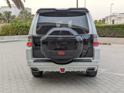 2015 Mitsubishi Pajero GLS 6 Cylinders Petrol Engine White Brown SUV GCC