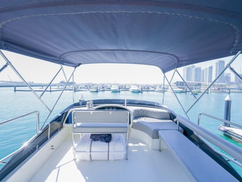 Yacht Charter in Dubai UAE 52ft up to 12 Person