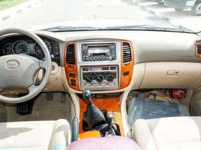 2004 Toyota Land Cruiser GXR 4.5 L V6 Engine Green Beige SUV GCC